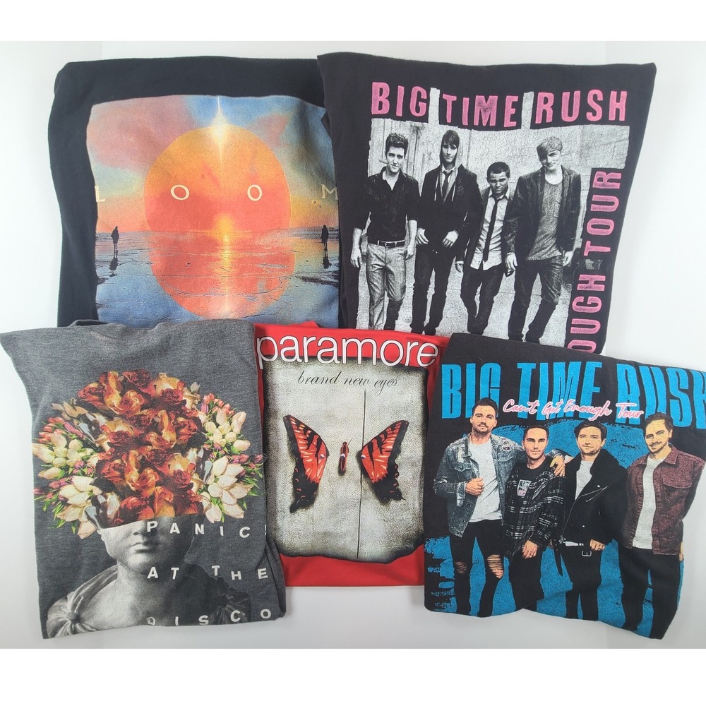 Lot of 5 Mens Band T-Shirts L / XL Multicolor Paramore,  Panic At The Disco
